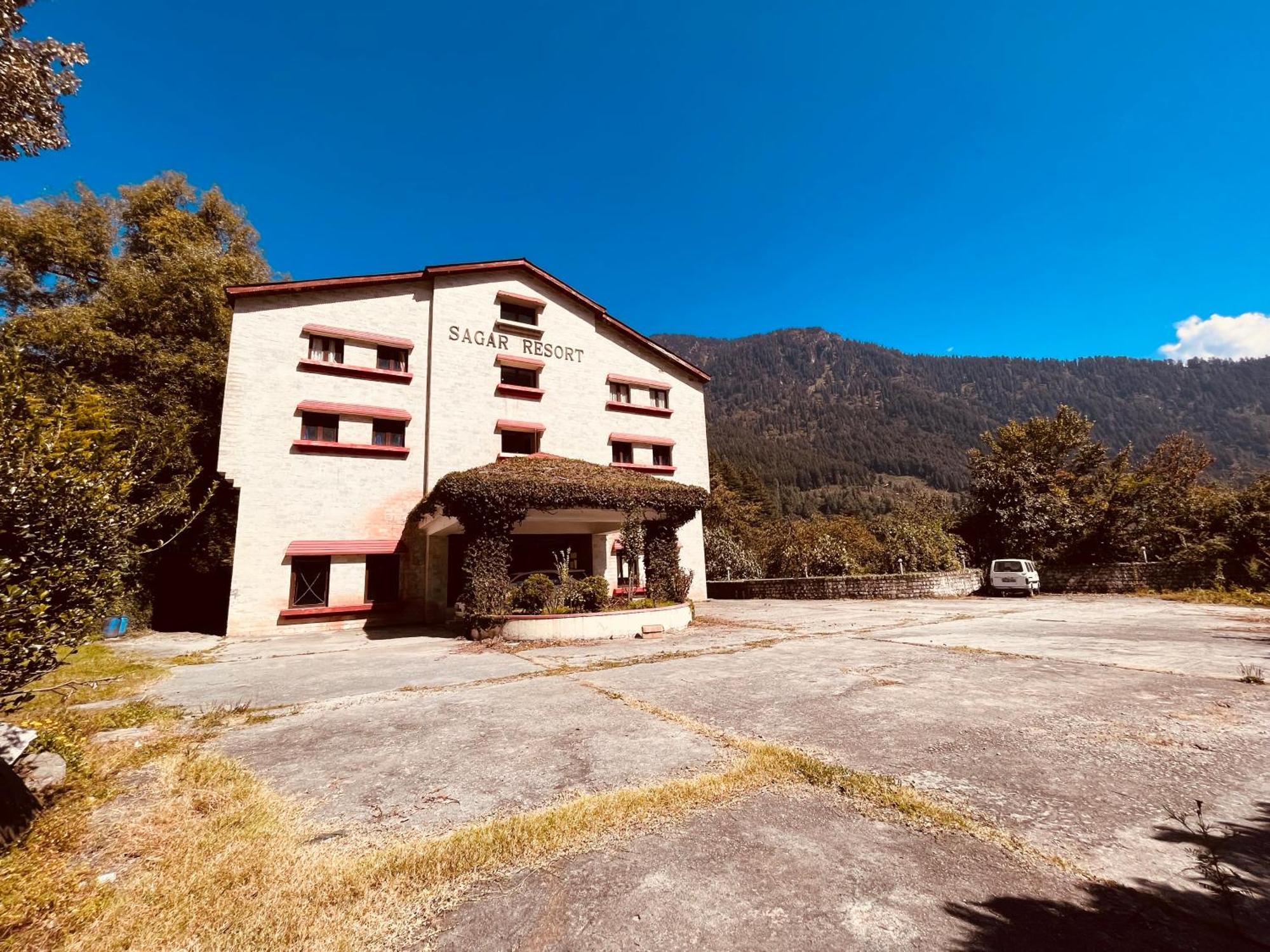 Ramayan Resort, In City Centre Manali By Ramanand Sagar Exteriör bild